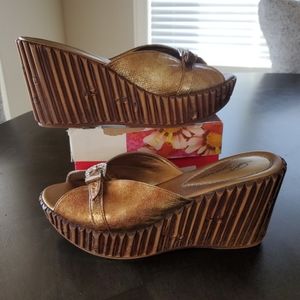 Women's Dezario Sandals
